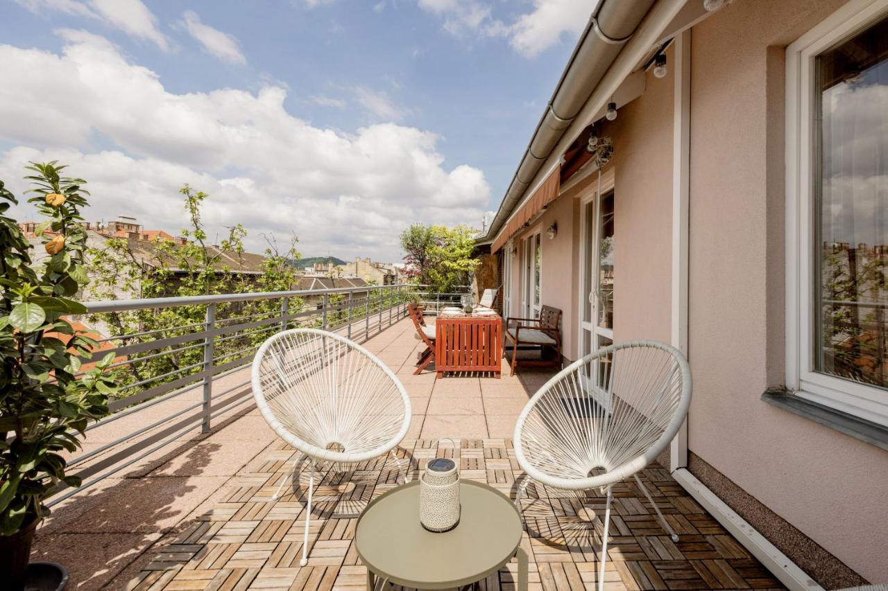 Bright And Spacious Penthouse W/ Terrace & Parking Budapest Exterior foto