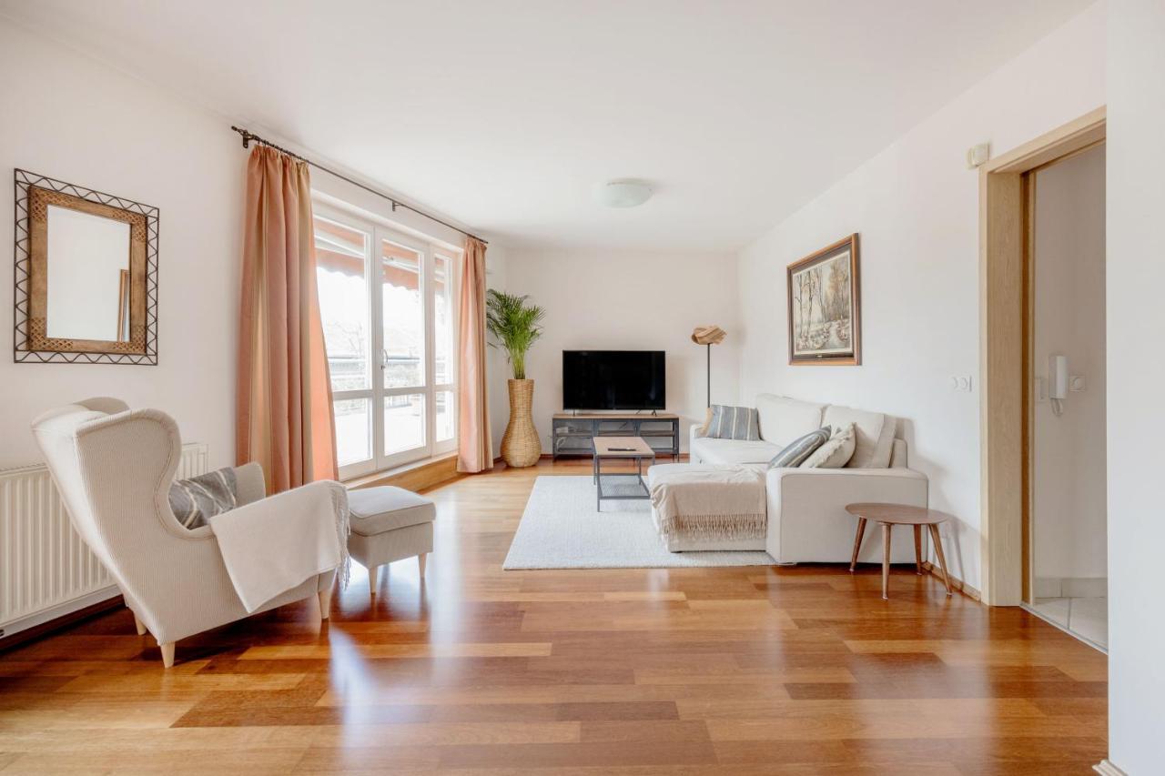 Bright And Spacious Penthouse W/ Terrace & Parking Budapest Exterior foto