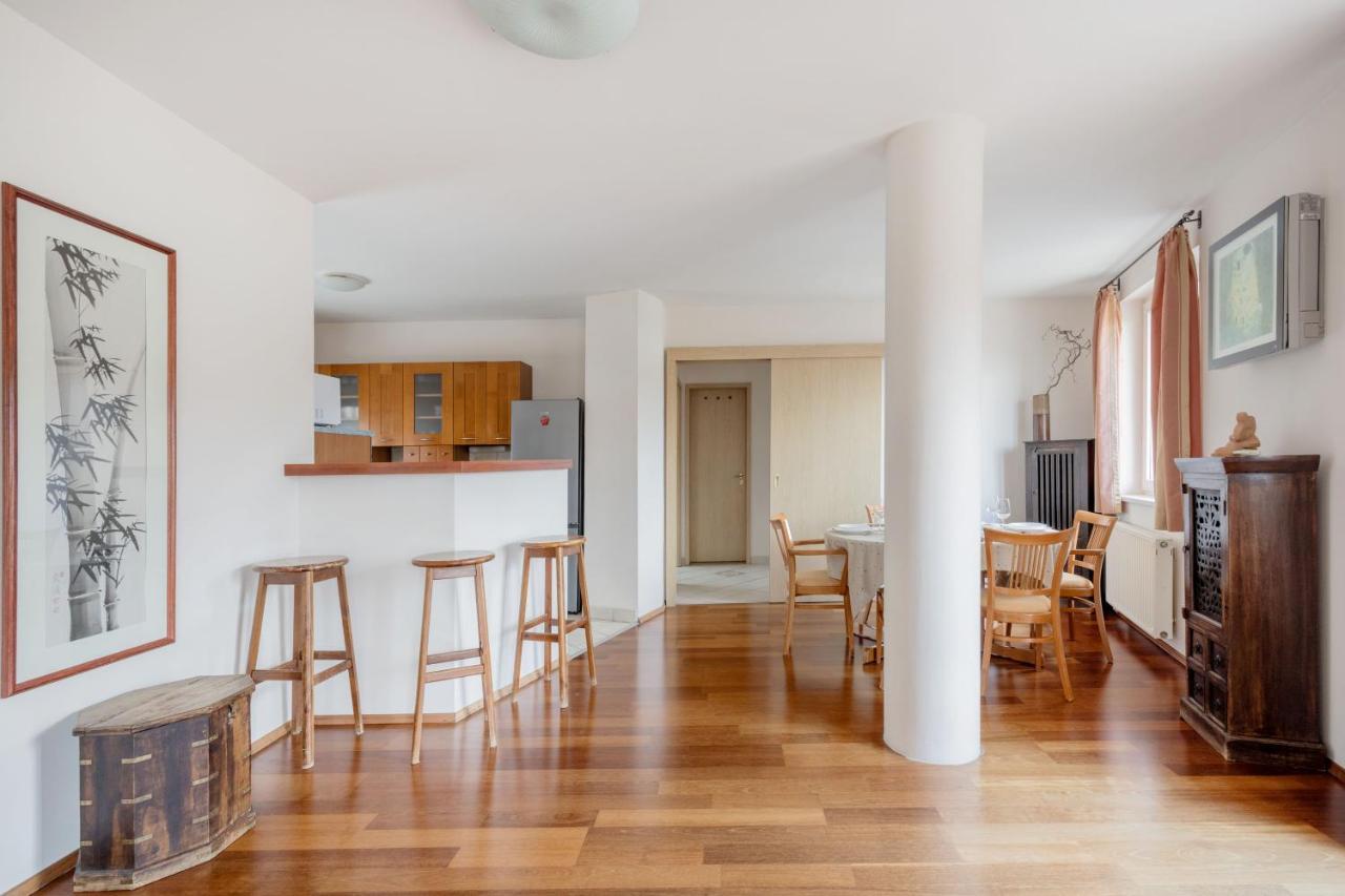 Bright And Spacious Penthouse W/ Terrace & Parking Budapest Exterior foto